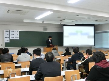 平成28年度知能情報工学科卒業論文審査会を実施