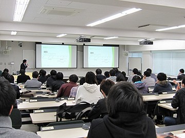 学科主催「就職活動体験を聞く会」(学部3年生、修士1年生対象)を開催しました