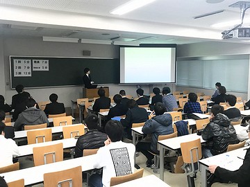 平成30年度知能情報工学科卒業論文審査会を実施